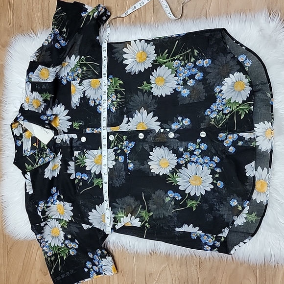 RARE | VTG | Daisy Print 2 Piece Skirt Set - Picture 12 of 16